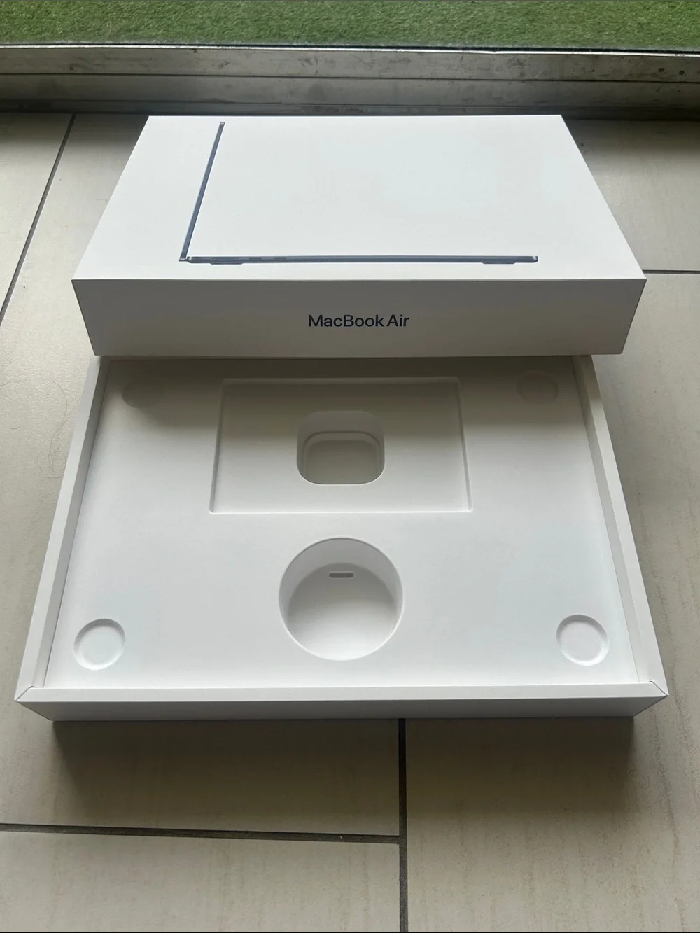 BOX Apple MacBook Air
